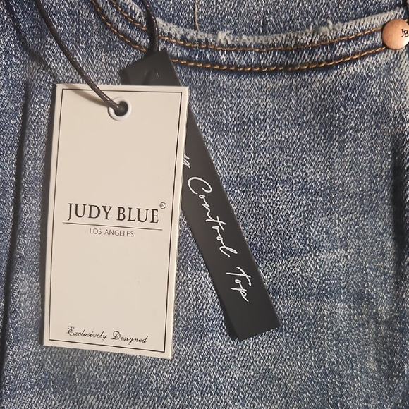 Judy Blue Woman's  Classic Bootcut Jeans - Picture 7 of 7